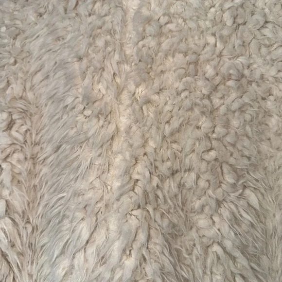Old Navy Women’s Faux Fur White Jacket Snap Button Closure Size Medium - Picture 7 of 7